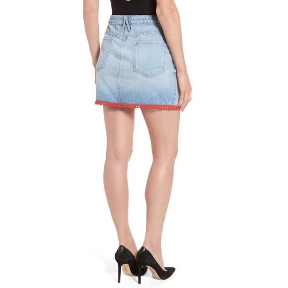 Good American Pom Pom Blue Distressed Denim Skirt Contemporary Boho Feminine - Picture 3 of 16